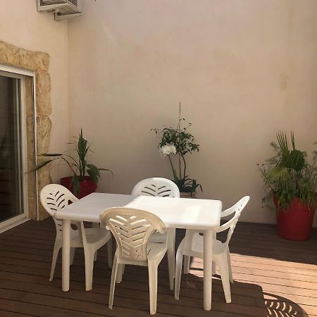 Maison De Village Avec Patio Bessan Εξωτερικό φωτογραφία