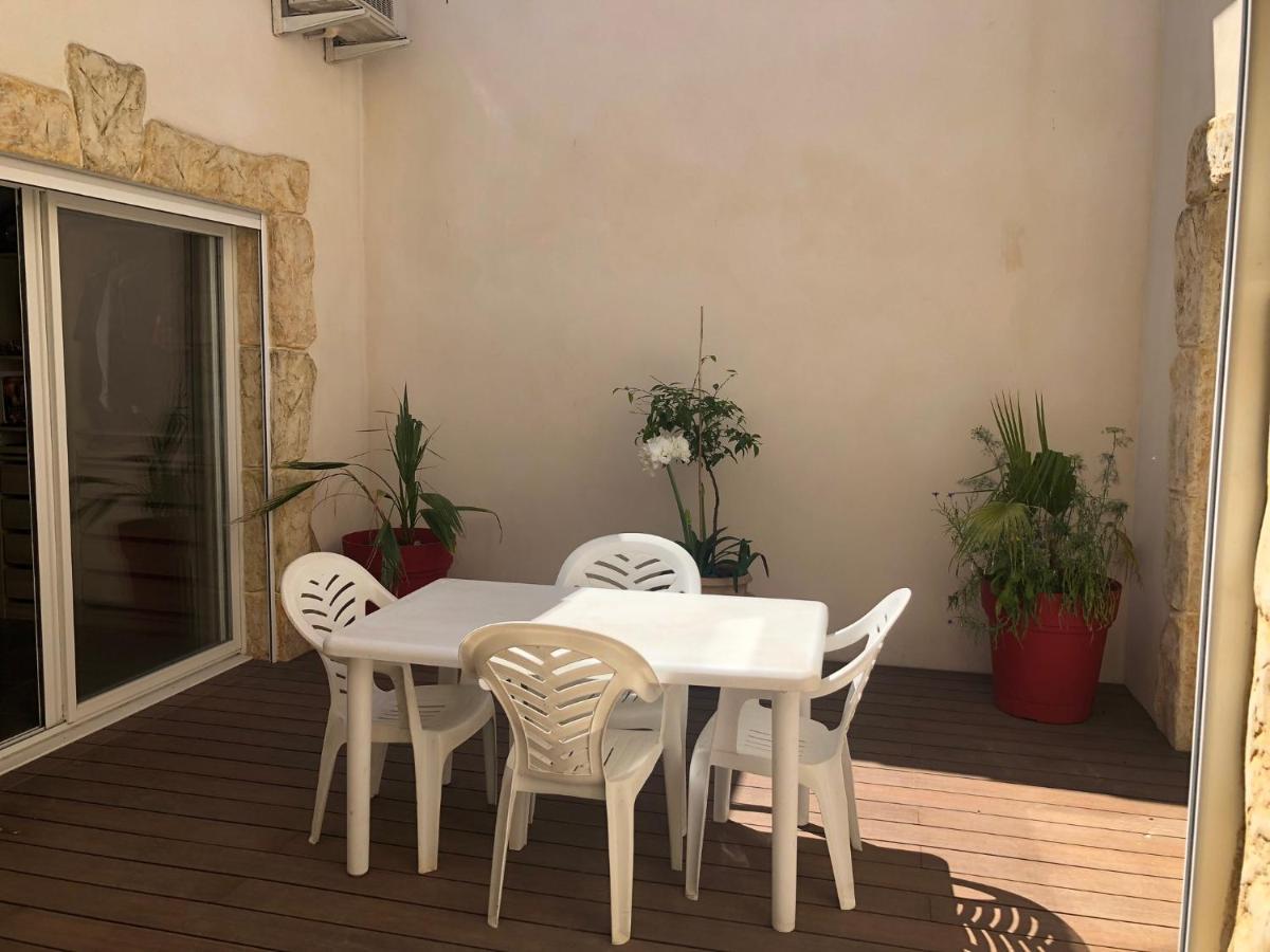 Maison De Village Avec Patio Bessan Εξωτερικό φωτογραφία