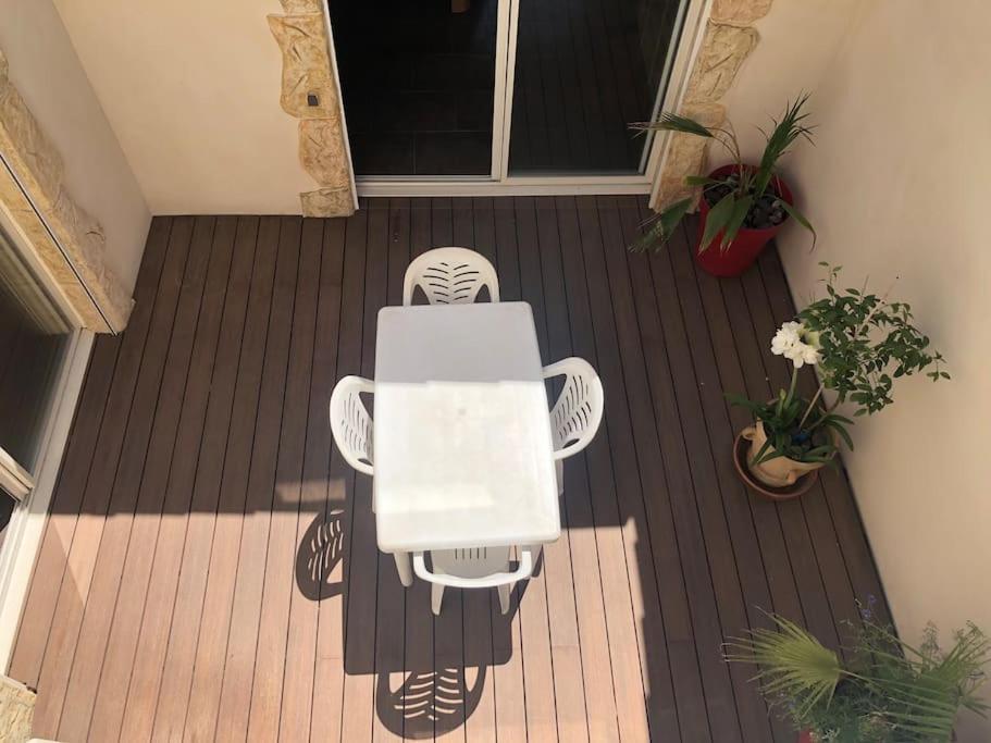 Maison De Village Avec Patio Bessan Εξωτερικό φωτογραφία